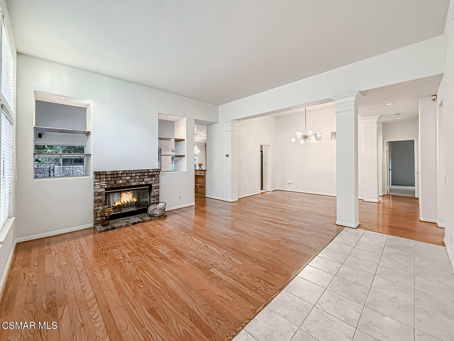 2457 Rutland Place Thousand Oaks, CA 91362 - Photo 4 of 45 bLiving and Dining1