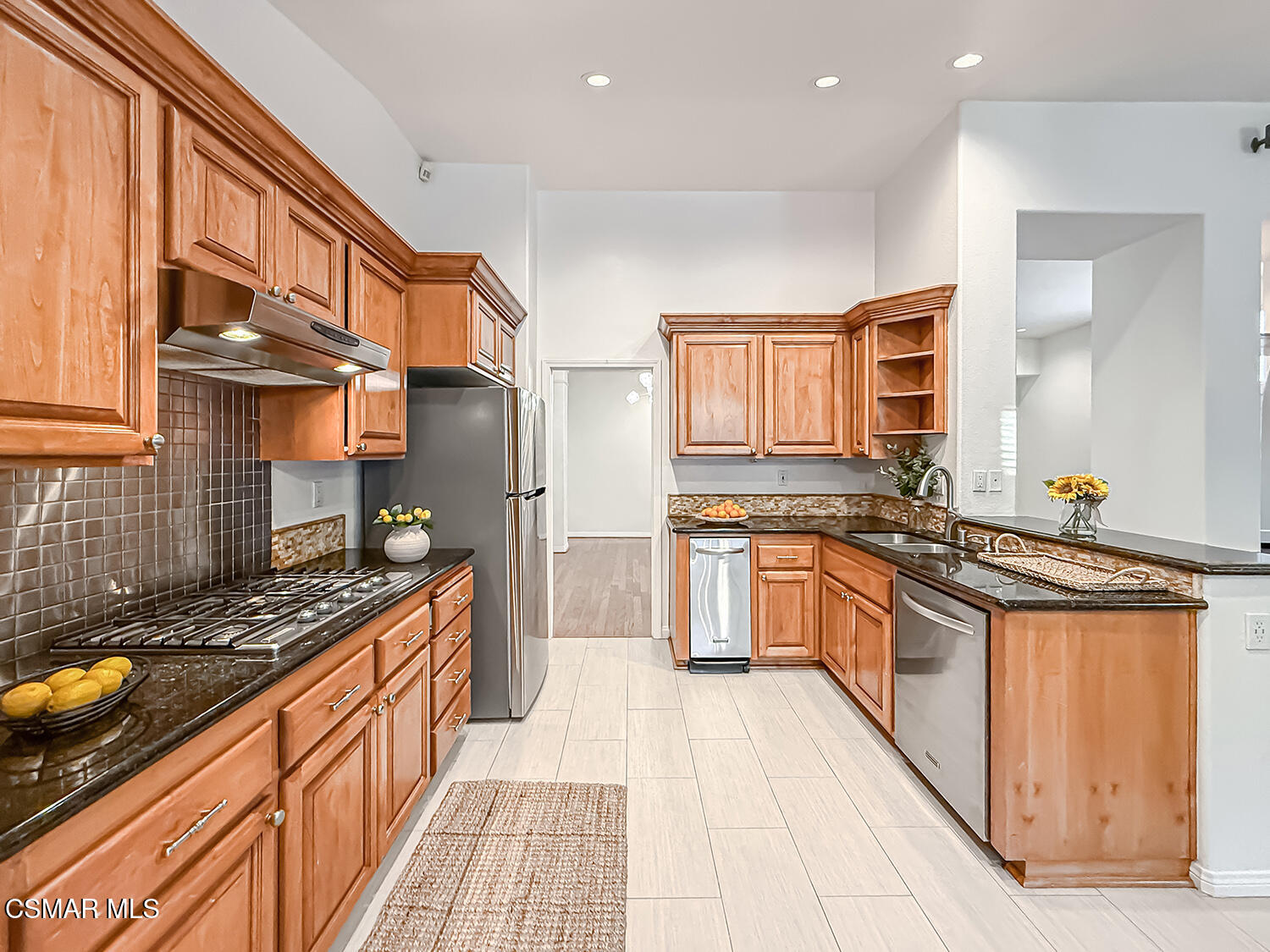 2457 Rutland Place Thousand Oaks, CA 91362 - Photo 10 of 45 cFamily and Kitchen8