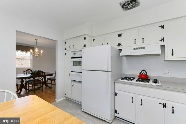 $790,000 | 10714 Almond Street, Fairfax, VA 22032