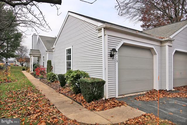 2115 Wexford Road Palmyra, PA 17078 - Photo 4 of 35