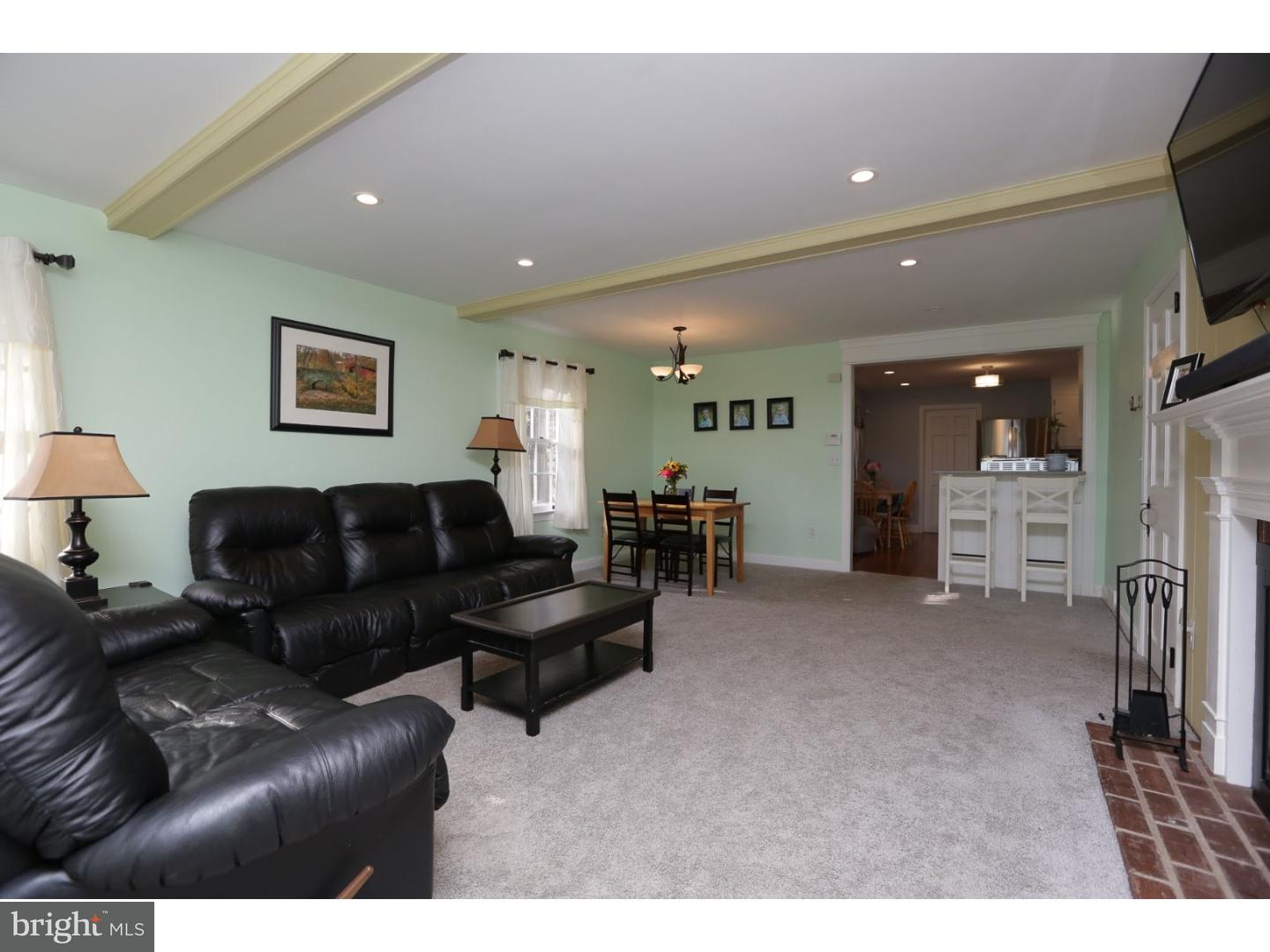 214 Kent Road Wyncote, PA 19095 - Photo 2 of 25