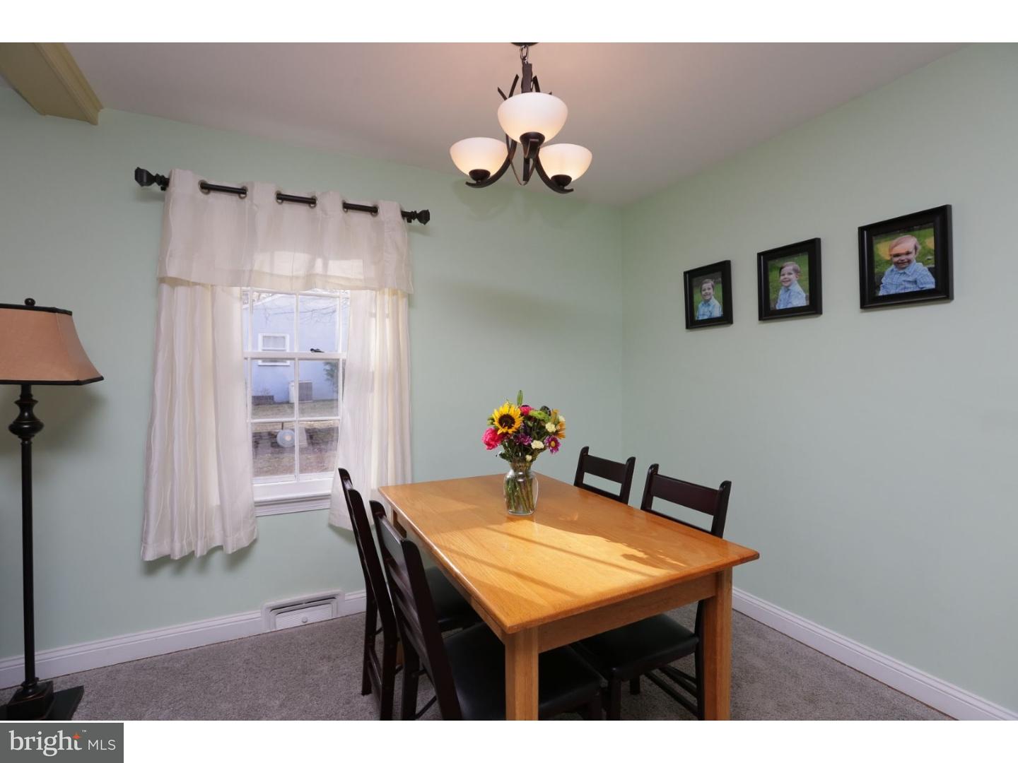 214 Kent Road Wyncote, PA 19095 - Photo 5 of 25