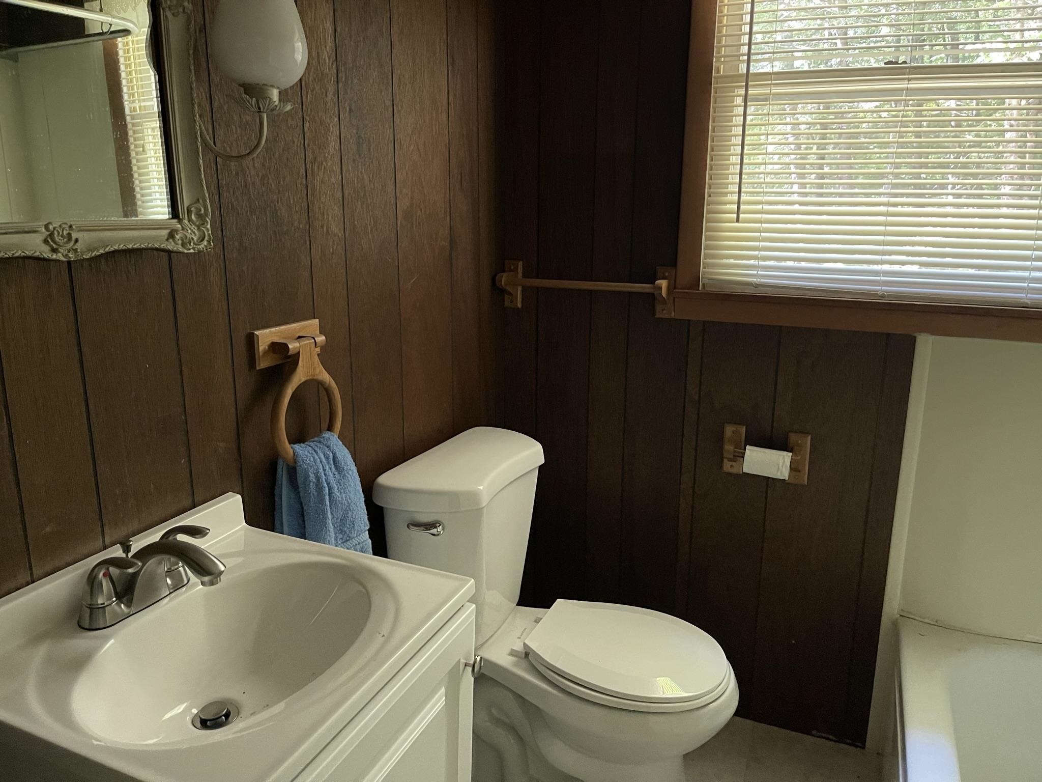 84 Wolfeboro Road Hanover, NH 03755 - Photo 15 of 36