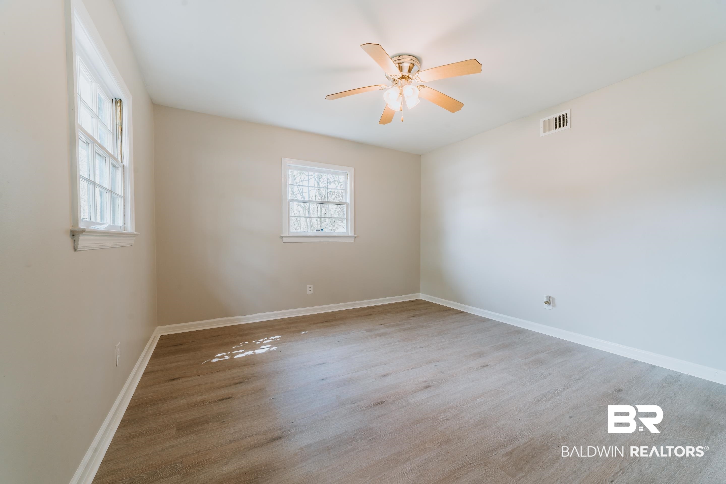 2563 Courtney Street Mobile, AL 36606 - Photo 33 of 44