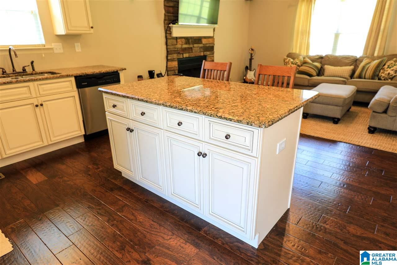 943 McCay Avenue Oneonta, AL 35121 - Photo 7 of 44
