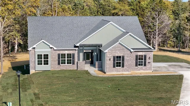 $773,095 | 308 Schaper Estates Crossing, Unit LOT 29, Foristell, MO 63348