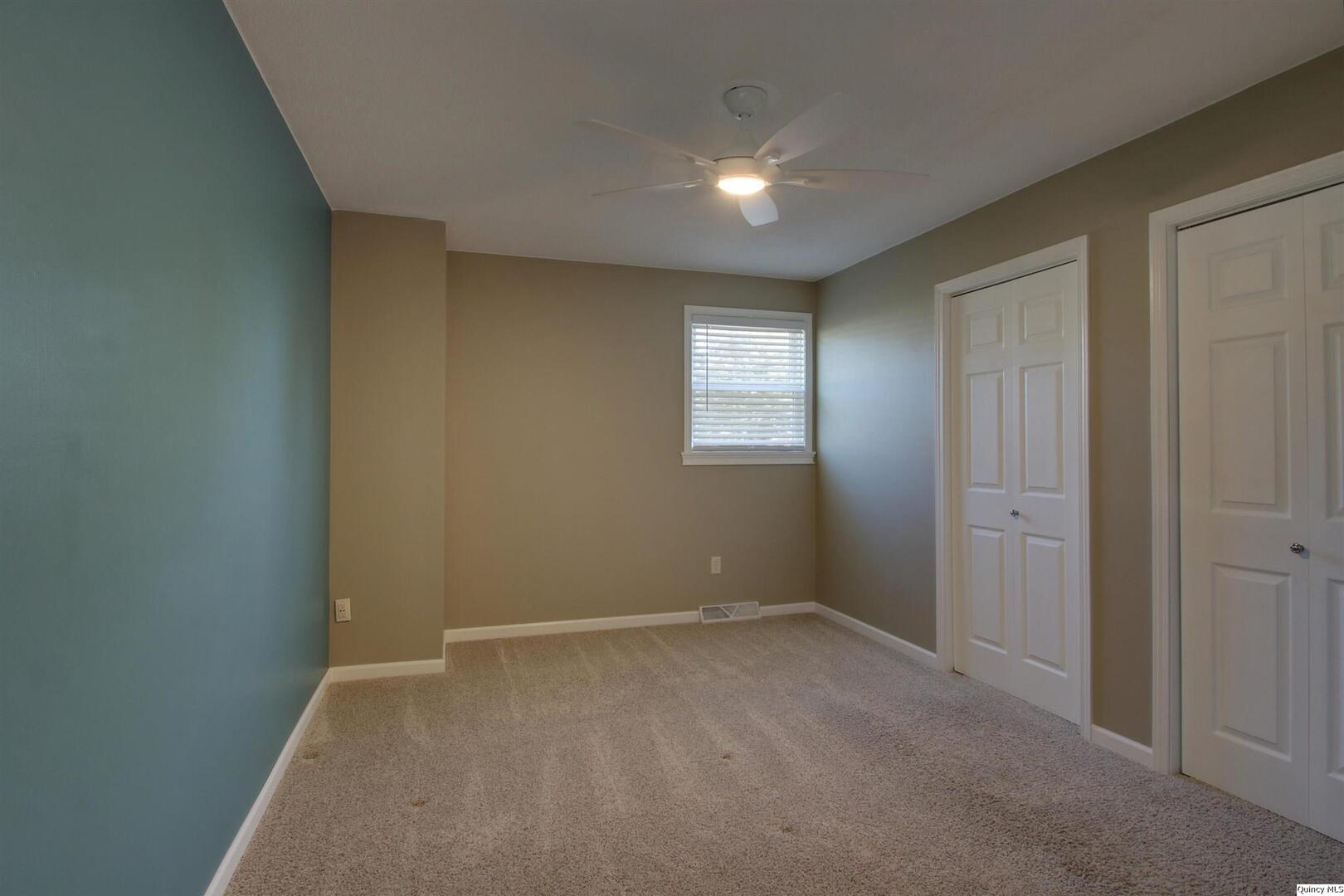 1205 Daniel Court Quincy, IL 62305 - Photo 9 of 18