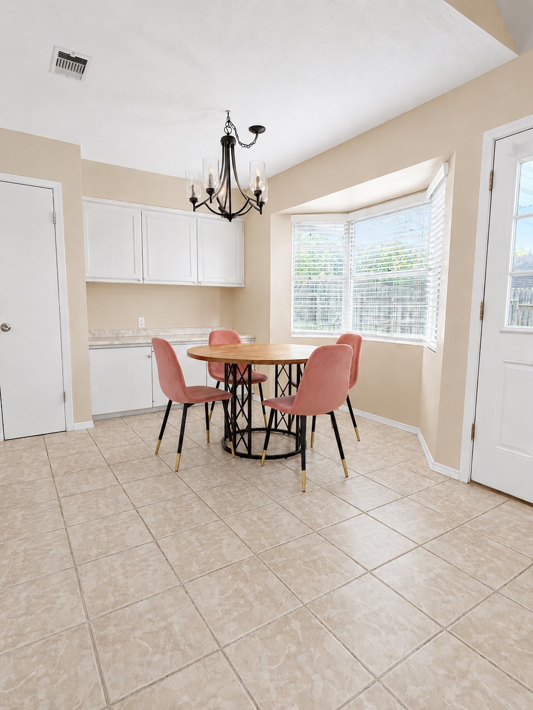 8419 Avington Road La Porte, TX 77571 - Photo 9 of 39