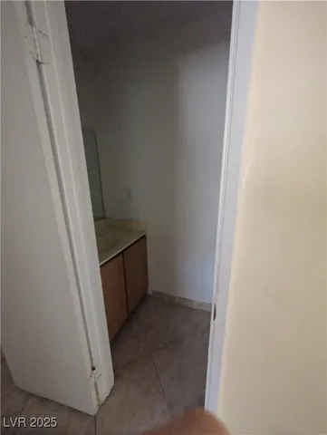 $1,296 | 4372 Caliente Street, Las Vegas, NV 89119