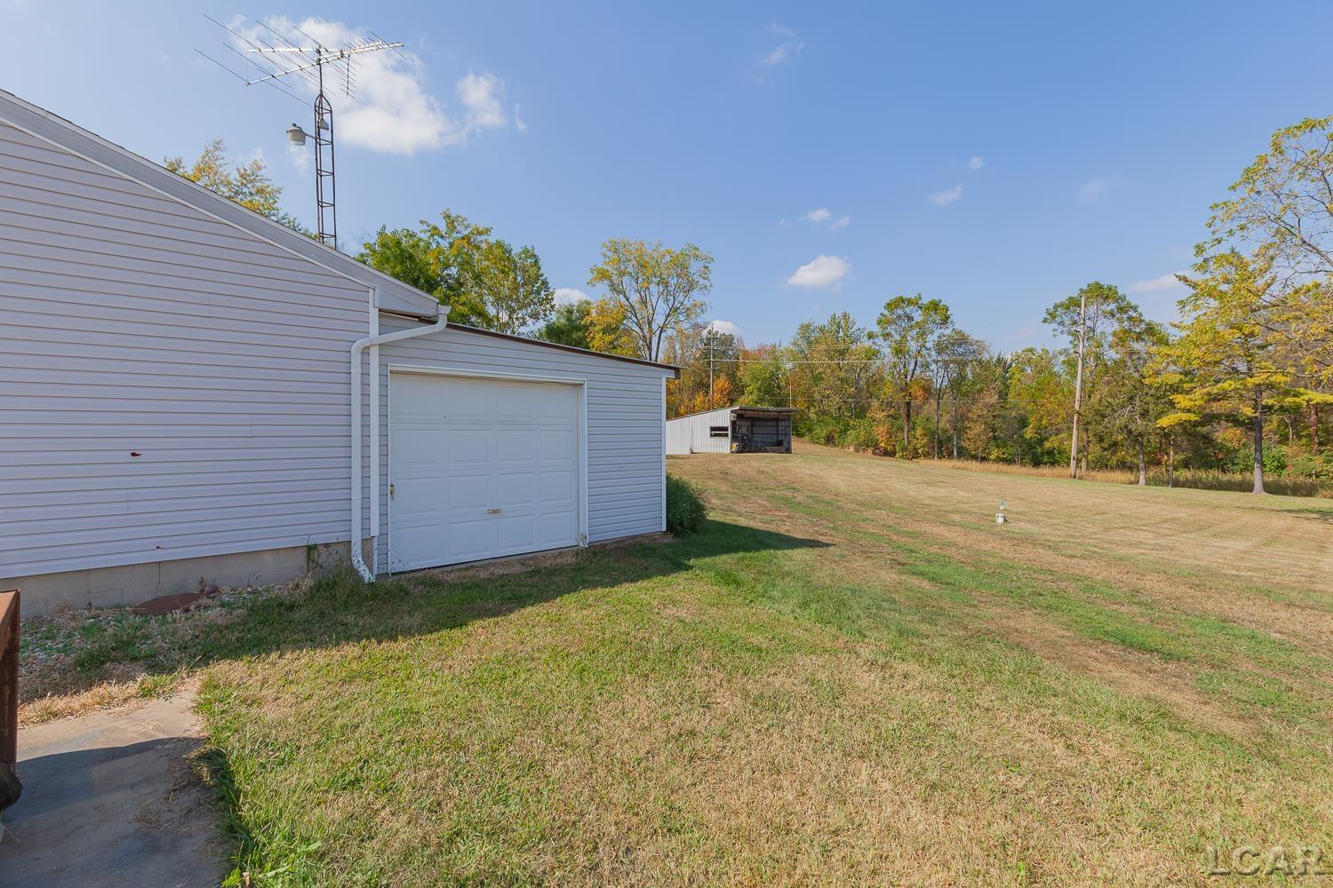 6070 Clinton Macon Road Clinton, MI 49236 - Photo 44 of 57