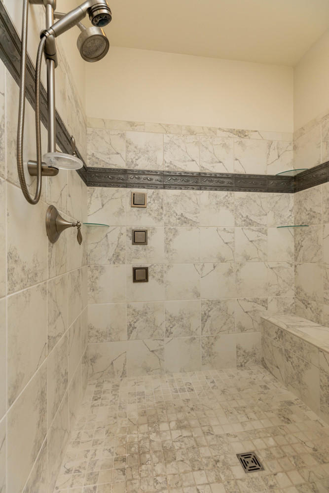 4426 Murrelet Road Klamath Falls, OR 97601 - Photo 27 of 54 Master Shower with multiple jets