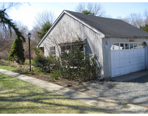 4 Edgemere Road Marblehead, MA 01945 - Photo 8 of 22