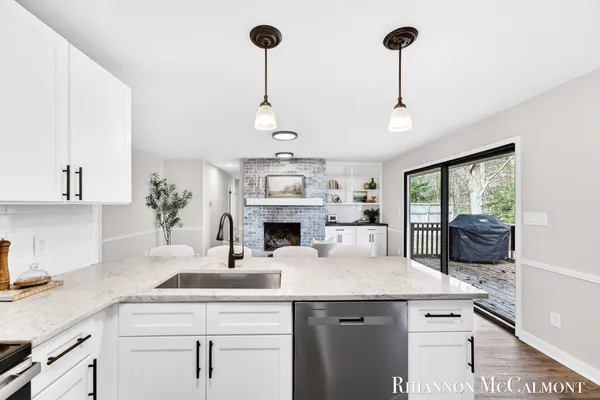 $524,900 | 16151 Terrace Road, Spring Lake, MI 49456