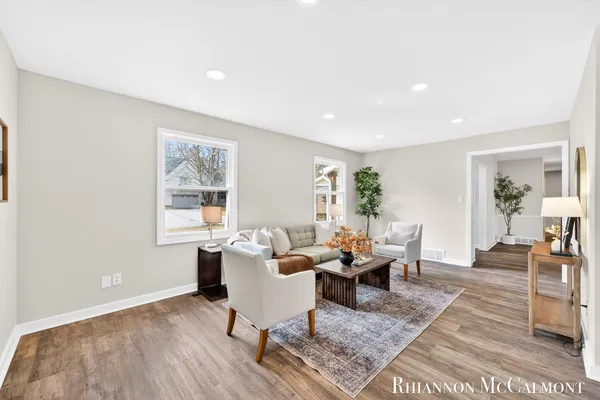 $524,900 | 16151 Terrace Road, Spring Lake, MI 49456