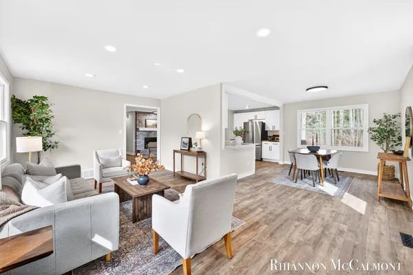 $524,900 | 16151 Terrace Road, Spring Lake, MI 49456