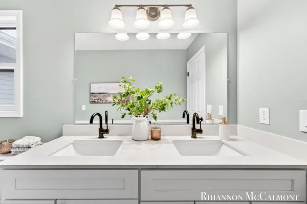 $524,900 | 16151 Terrace Road, Spring Lake, MI 49456