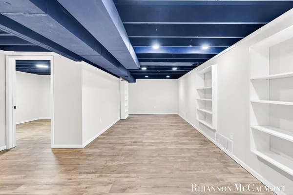 $524,900 | 16151 Terrace Road, Spring Lake, MI 49456