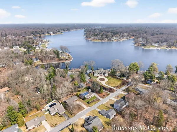 $524,900 | 16151 Terrace Road, Spring Lake, MI 49456