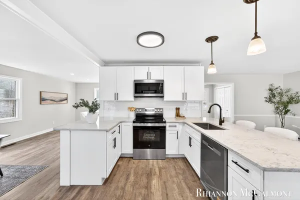 $524,900 | 16151 Terrace Road, Spring Lake, MI 49456