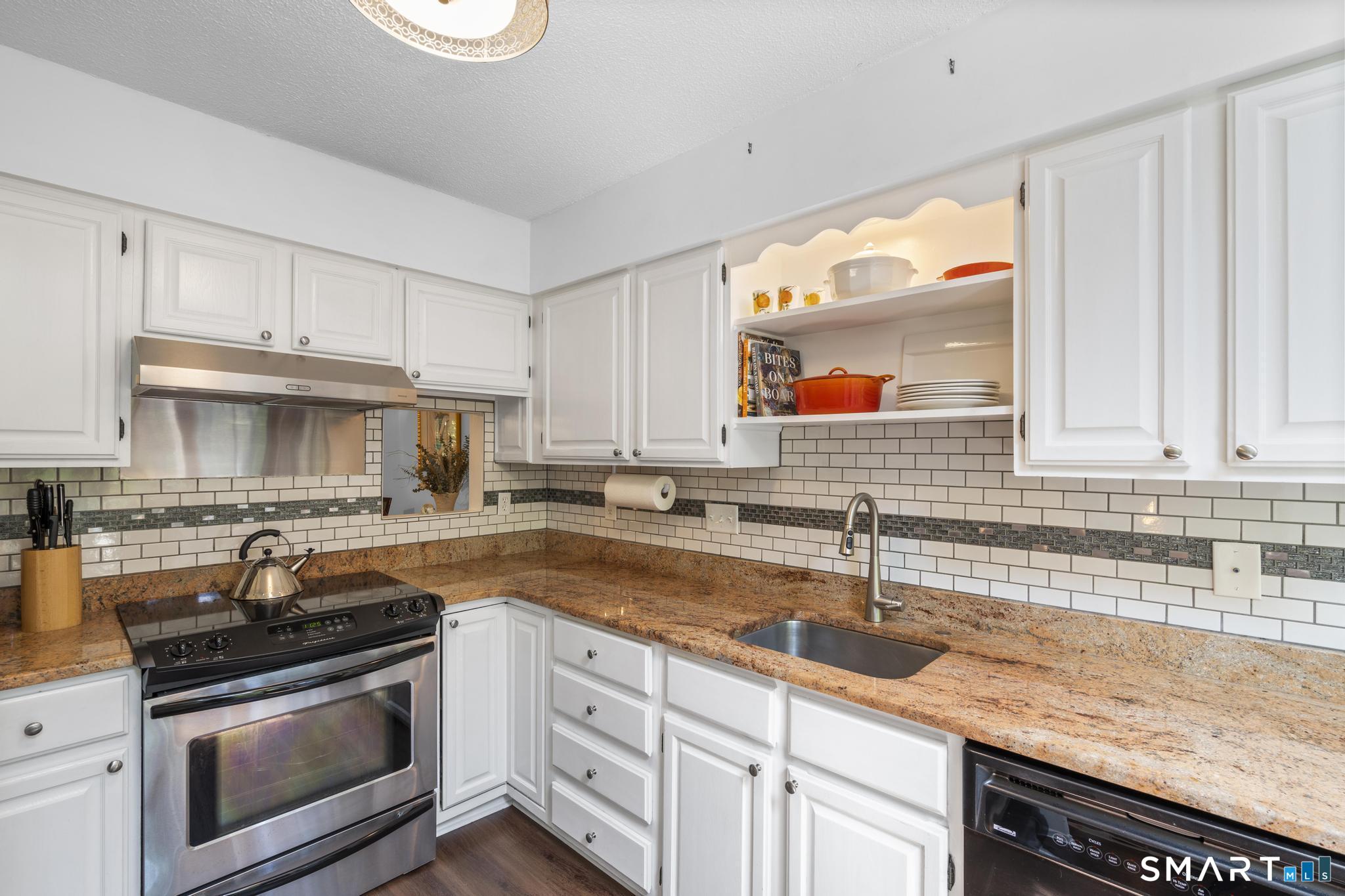 25 Tamarac Ridge Circle, Unit 25 Shelton, CT 06484 - Photo 9 of 33