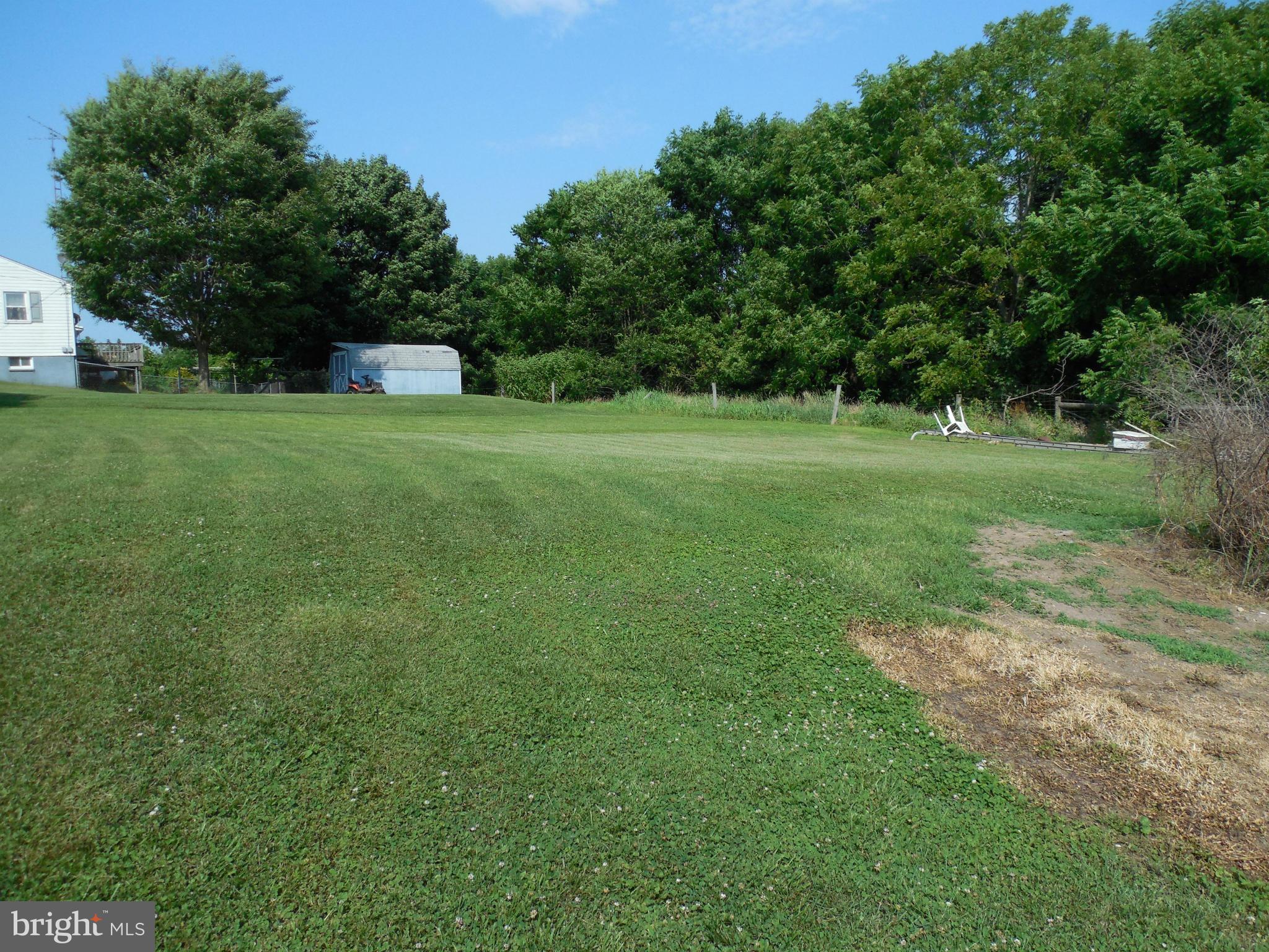 416 High Street New Windsor, MD 21776 - Photo 5 of 20 Photo of the back yard