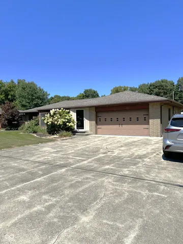 $219,900 | 106 East Anderson Street, Rockville, IN 47872