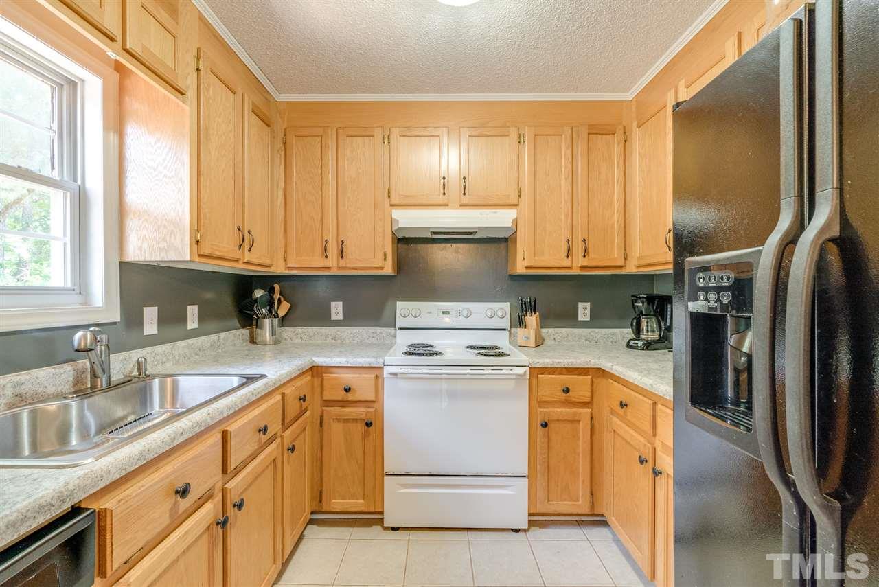 129 Howard Road Fuquay-Varina, NC 27526 - Photo 3 of 23 Gallery Image 3