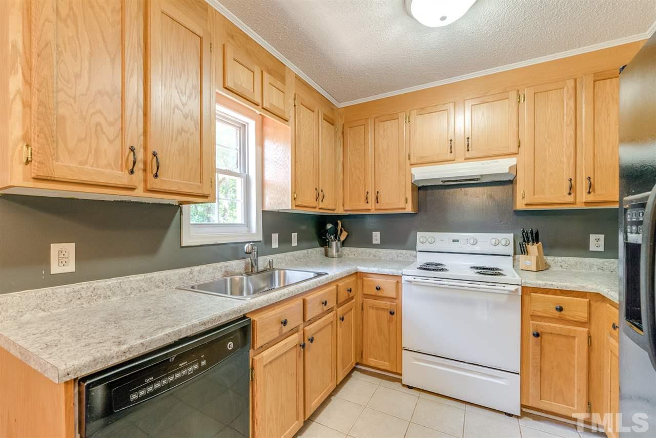 129 Howard Road Fuquay-Varina, NC 27526 - Photo 4 of 23 Gallery Image 4