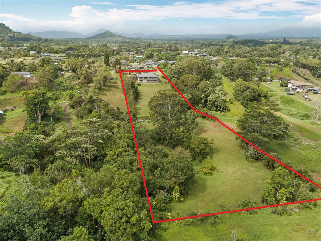 6154 Olohena Road, Unit 2 Kapaa, HI 96746 - Photo 2 of 27 a view of a city