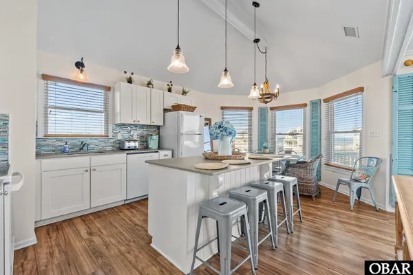 $675,000 | 41490 Ocean View Drive, Avon, NC 27915