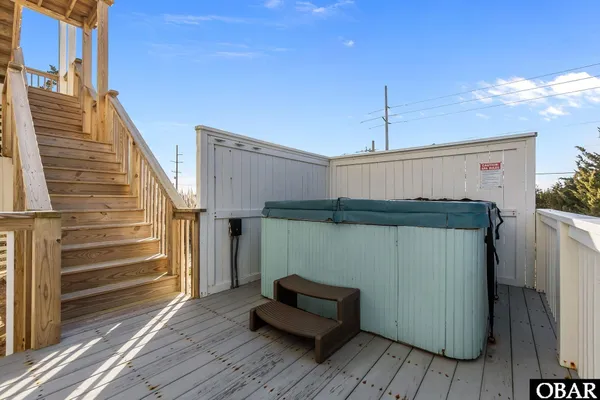 $675,000 | 41490 Ocean View Drive, Avon, NC 27915