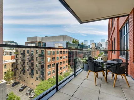 $2,700,000 | 1109 West Washington Boulevard, Unit 7A, Chicago, IL 60607