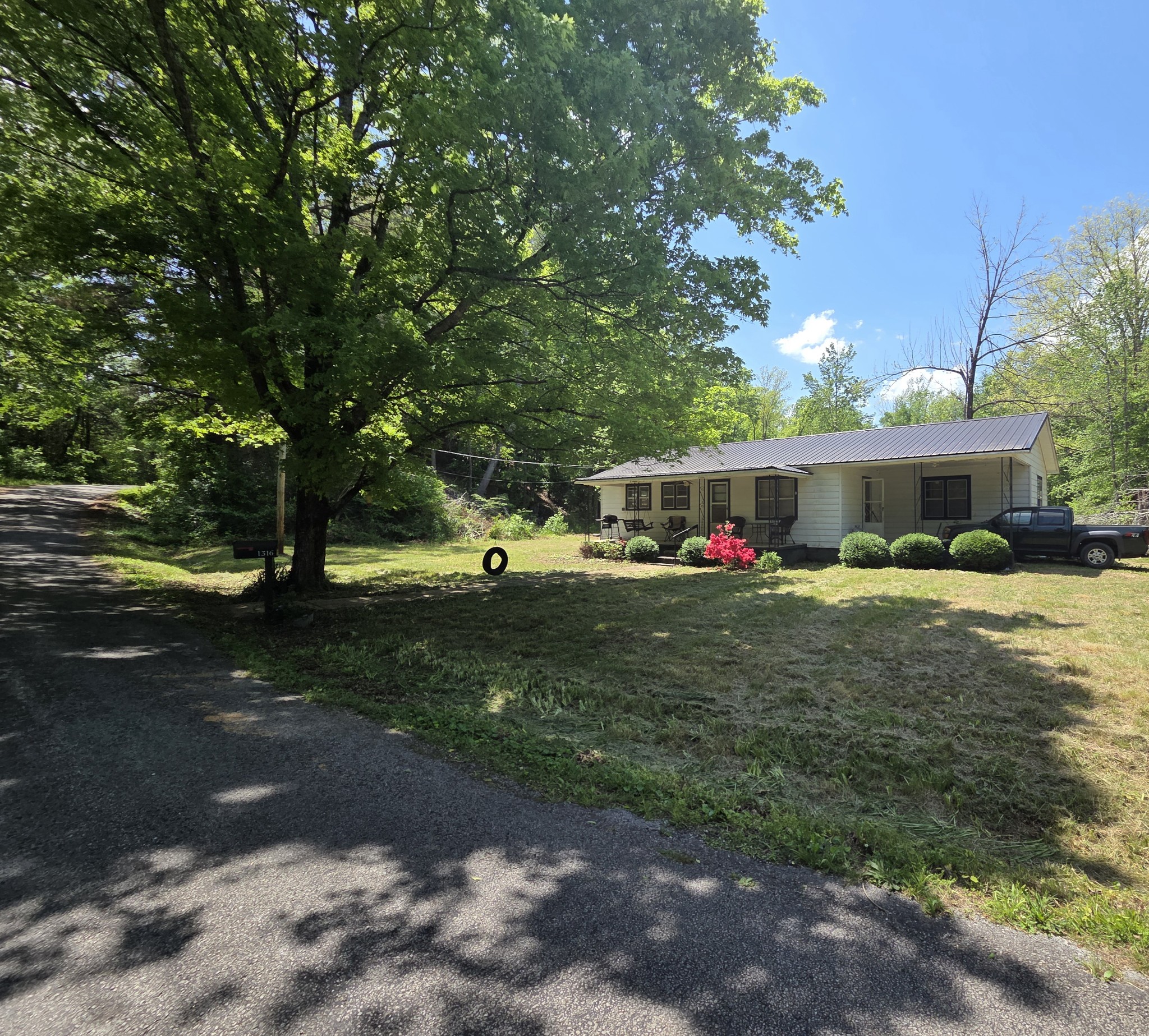 1316 Owl Hollow Road Linden, TN 37096 - Photo 1 of 15
