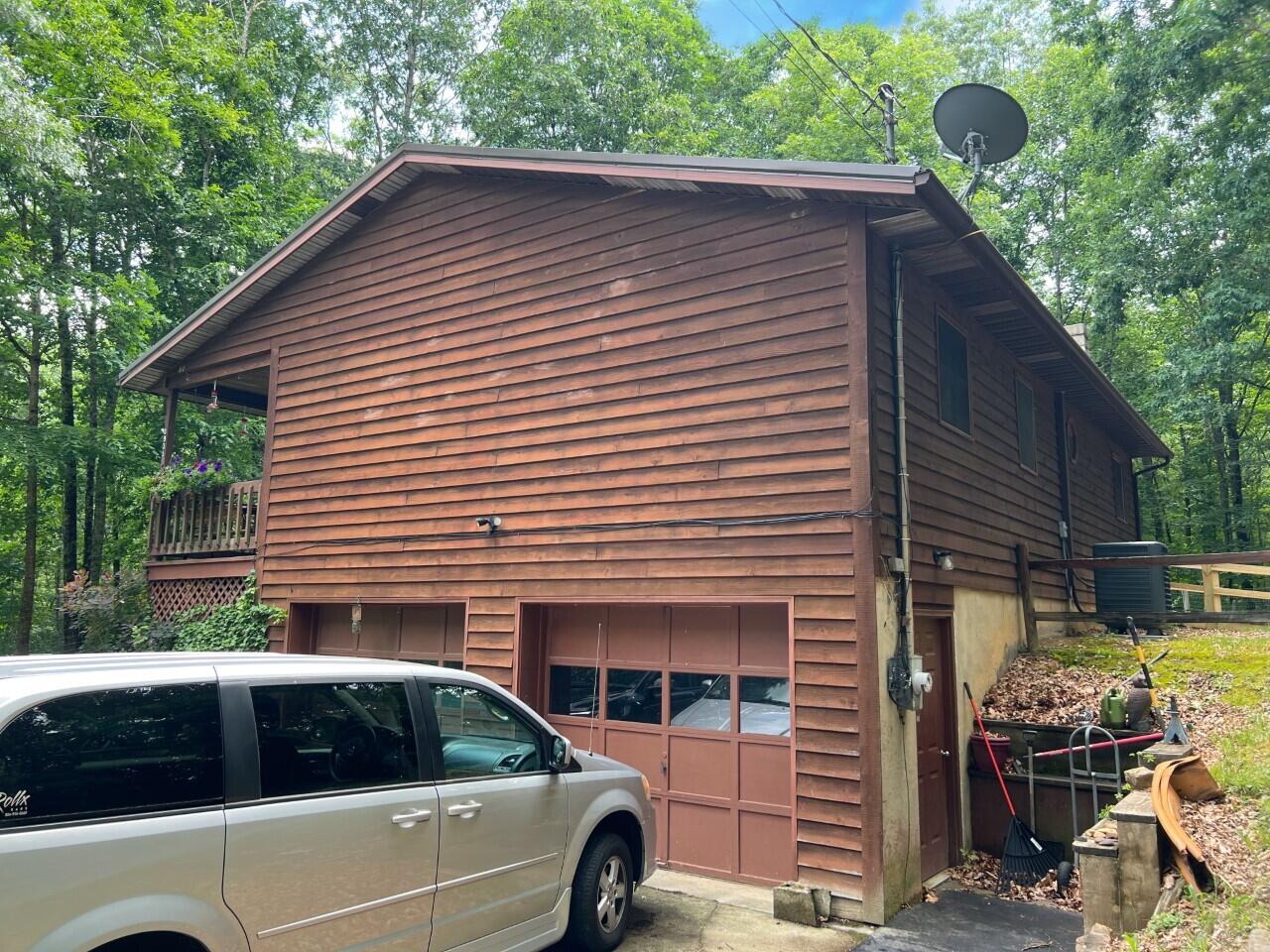 3935 Laurel Fork Road Rocky Gap, VA 24366 - Photo 2 of 29 Right