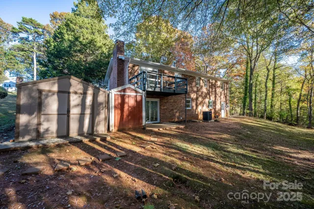 $379,900 | 1185 10th St Pl Circle Northwest, Hickory, NC 28601