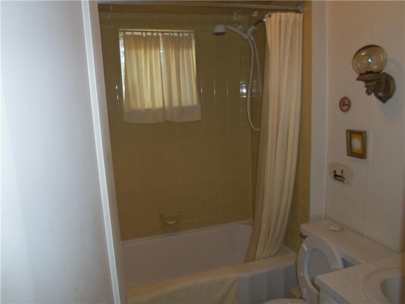 305 Rostraver Road Belle Vernon, PA 15012 - Photo 10 of 19 Full Bath.