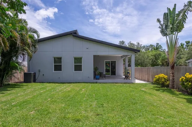 $859,000 | 2637 Bayside Drive South, St. Petersburg, FL 33705