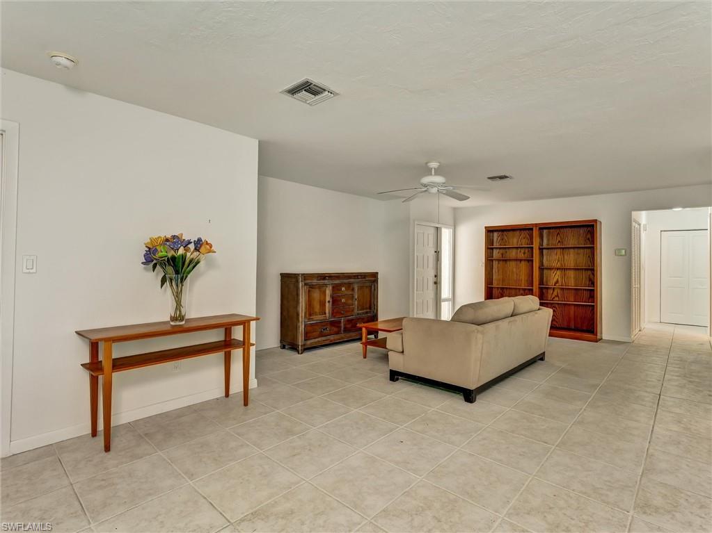 205 Georgetown Boulevard, Unit 23 Naples, FL 34112 - Photo 10 of 42