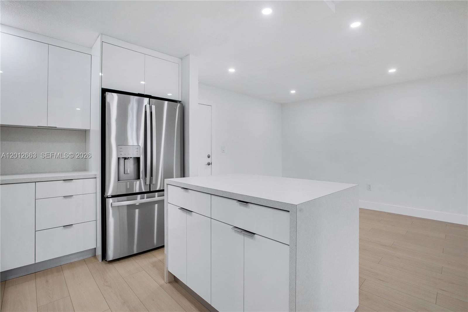 4670 West 13th Lane, Unit 411 Hialeah, FL 33012 - Photo 4 of 28