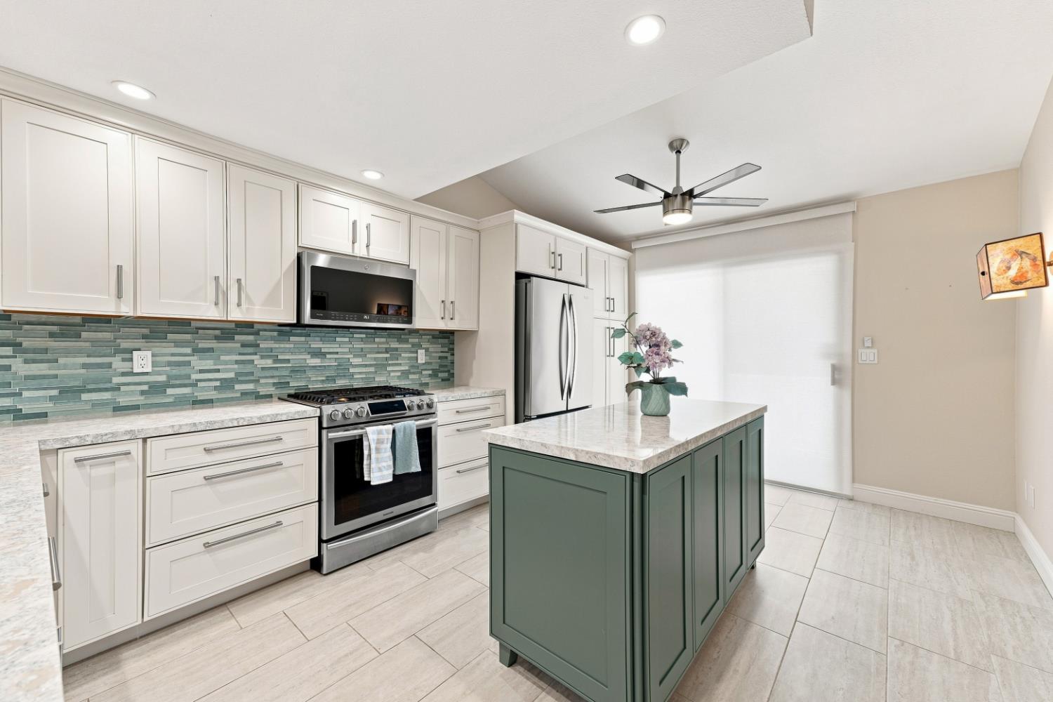 4934 El Ranchero Court Rocklin, CA 95677 - Photo 2 of 44 Gallery Image 2