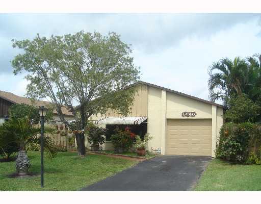 5243 Minto Road Boynton Beach, FL 33472 - Photo 1 of 16 Primary Photo