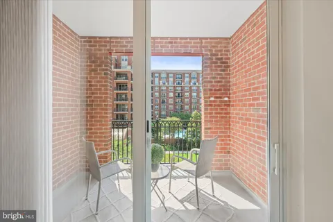 $875,000 | 12500 Park Potomac Avenue, Unit 509N, Potomac, MD 20854
