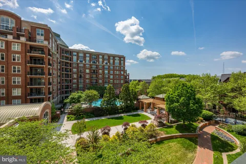 $875,000 | 12500 Park Potomac Avenue, Unit 509N, Potomac, MD 20854