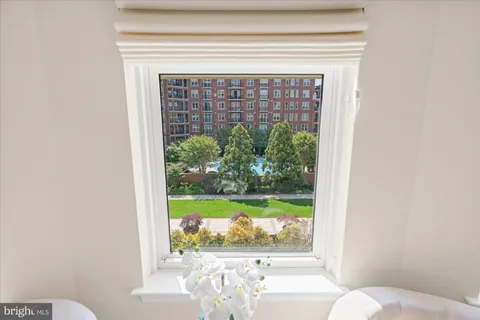 $875,000 | 12500 Park Potomac Avenue, Unit 509N, Potomac, MD 20854