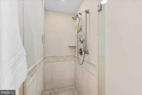 $875,000 | 12500 Park Potomac Avenue, Unit 509N, Potomac, MD 20854