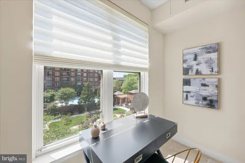 $875,000 | 12500 Park Potomac Avenue, Unit 509N, Potomac, MD 20854