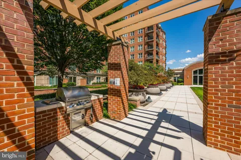$875,000 | 12500 Park Potomac Avenue, Unit 509N, Potomac, MD 20854