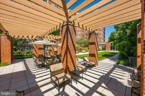 $875,000 | 12500 Park Potomac Avenue, Unit 509N, Potomac, MD 20854