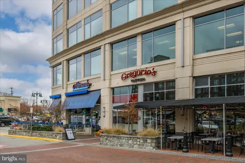 $875,000 | 12500 Park Potomac Avenue, Unit 509N, Potomac, MD 20854