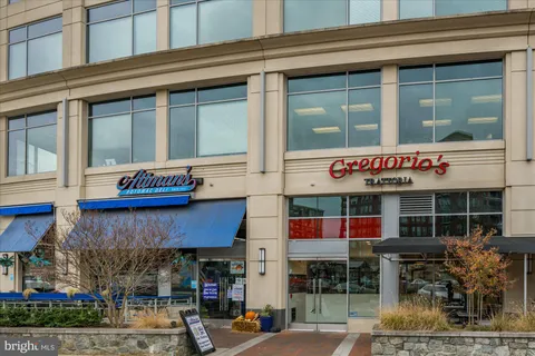 $875,000 | 12500 Park Potomac Avenue, Unit 509N, Potomac, MD 20854